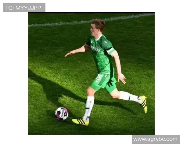 沙尔克04客场战平汉诺威96，不败之势续写传奇