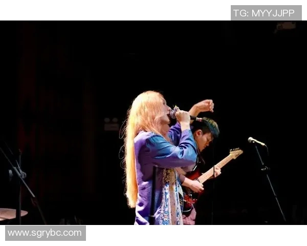 王岚的音乐旅程与人生哲学探讨：从旋律中寻找灵魂的共鸣与成长